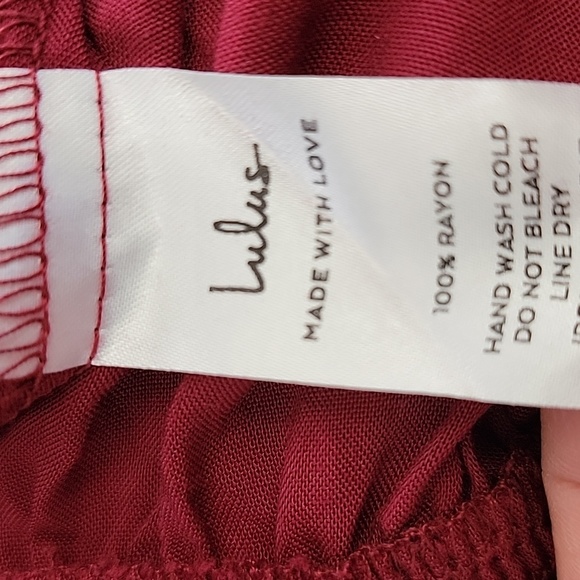 Lulu's Learning to Fly Burgundy Halter Jumpsuit/ M - Picture 6 of 12